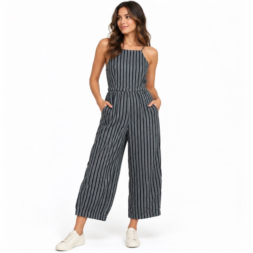 Hollister Women’s XS Black Gray Striped Wide Leg Jumpsuit Smocked Casual